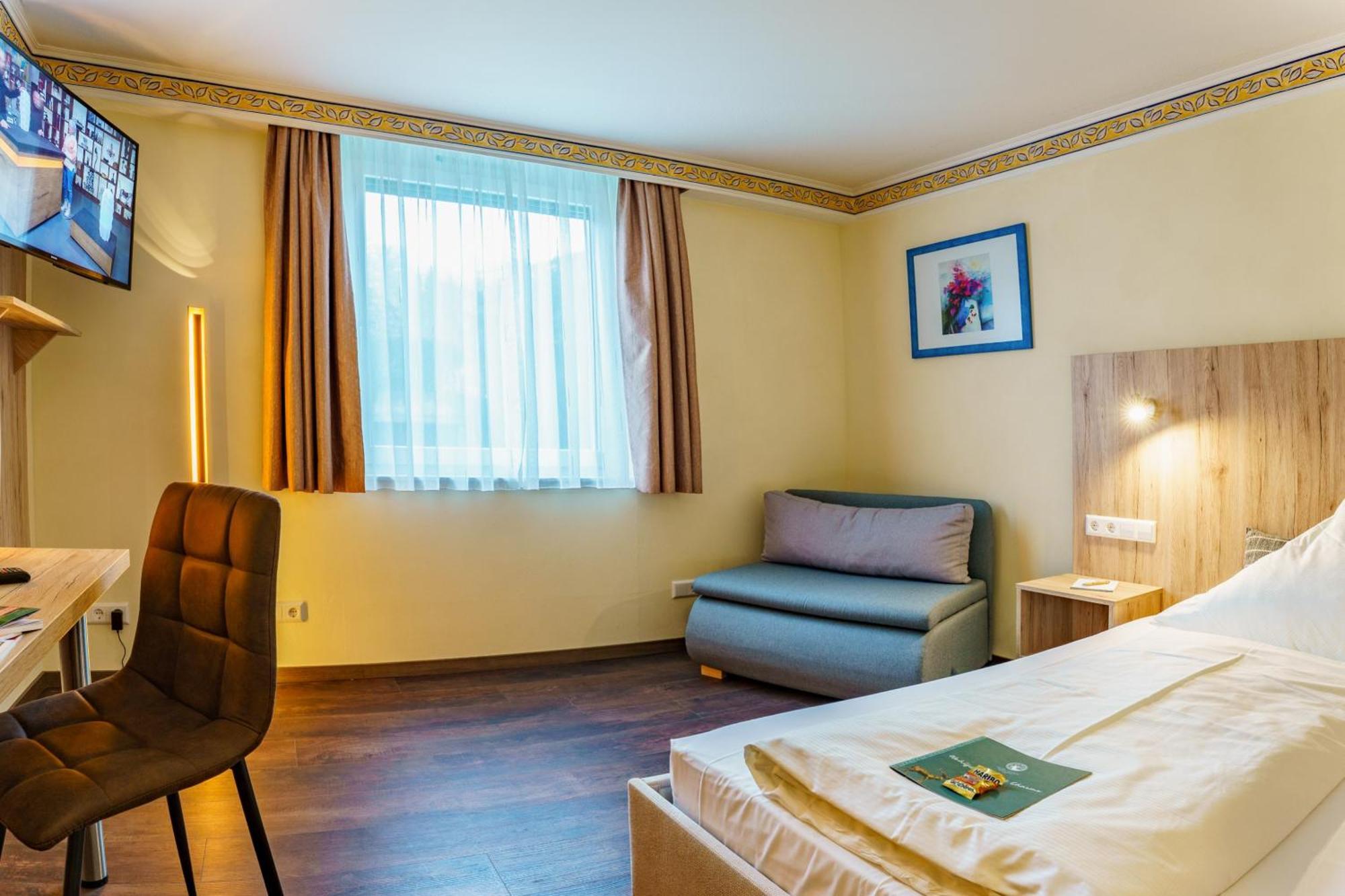 Akzent Hotel Restaurant Hirsch Heidenheim an der Brenz Esterno foto