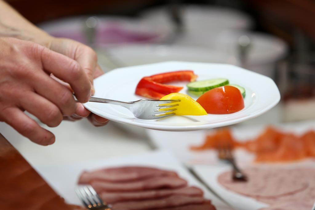 Akzent Hotel Restaurant Hirsch Heidenheim an der Brenz Esterno foto