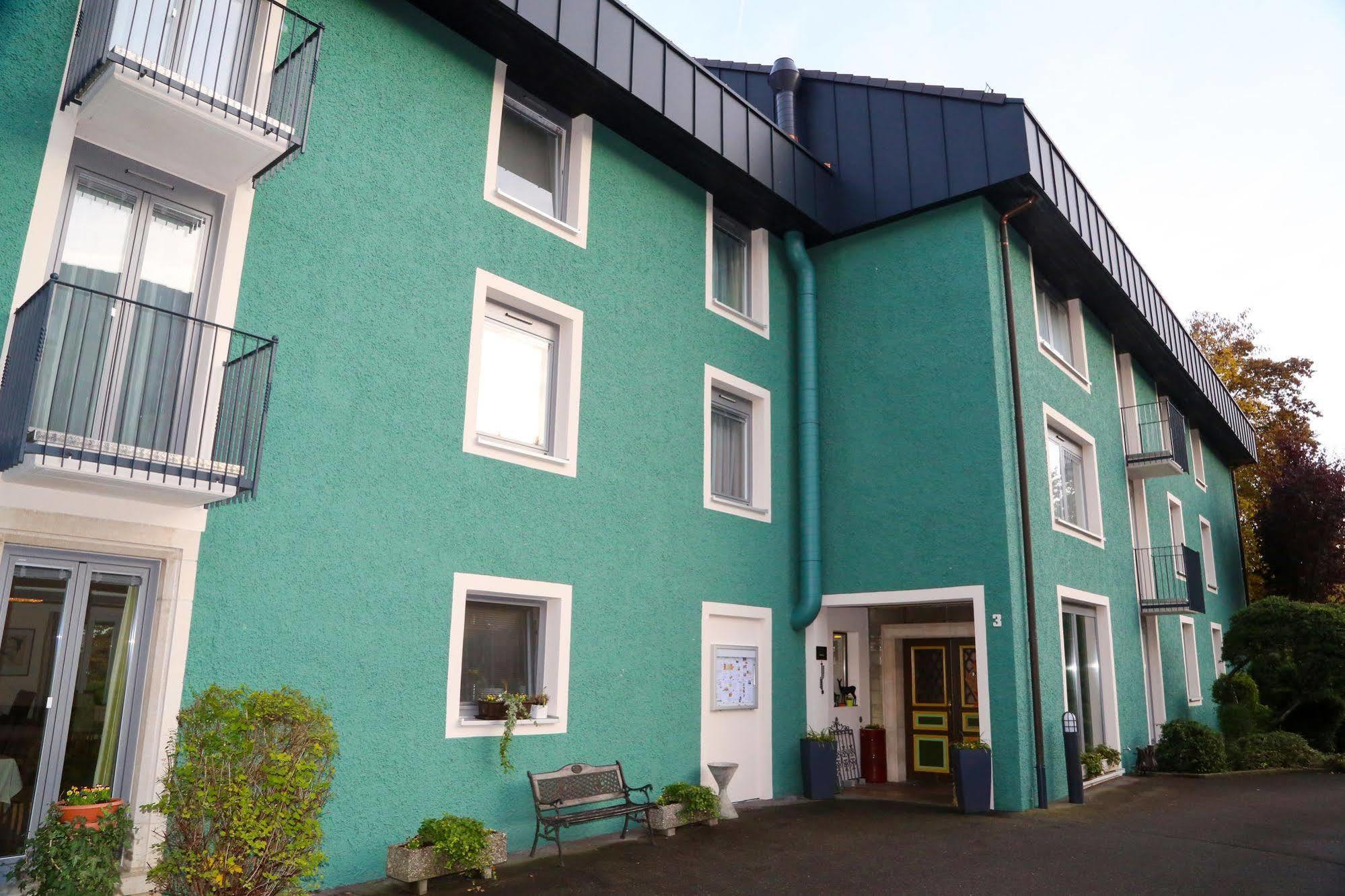 Akzent Hotel Restaurant Hirsch Heidenheim an der Brenz Esterno foto